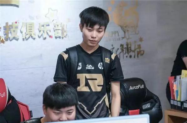 在最近的赛 在最近的赛