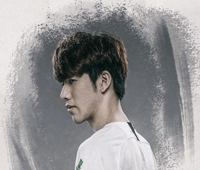 冠并非轻松 冠并非轻松