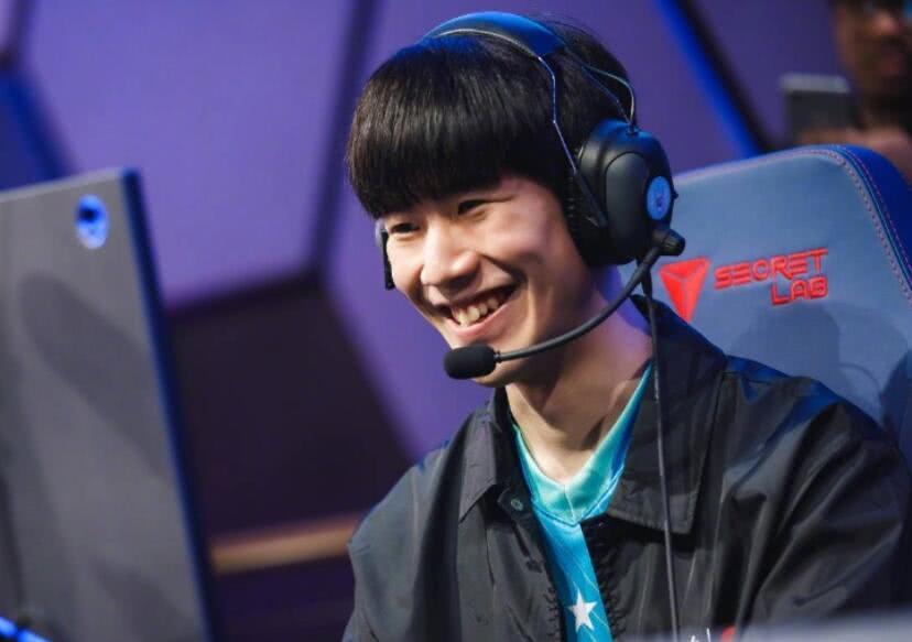 与他的表现 与他的表现