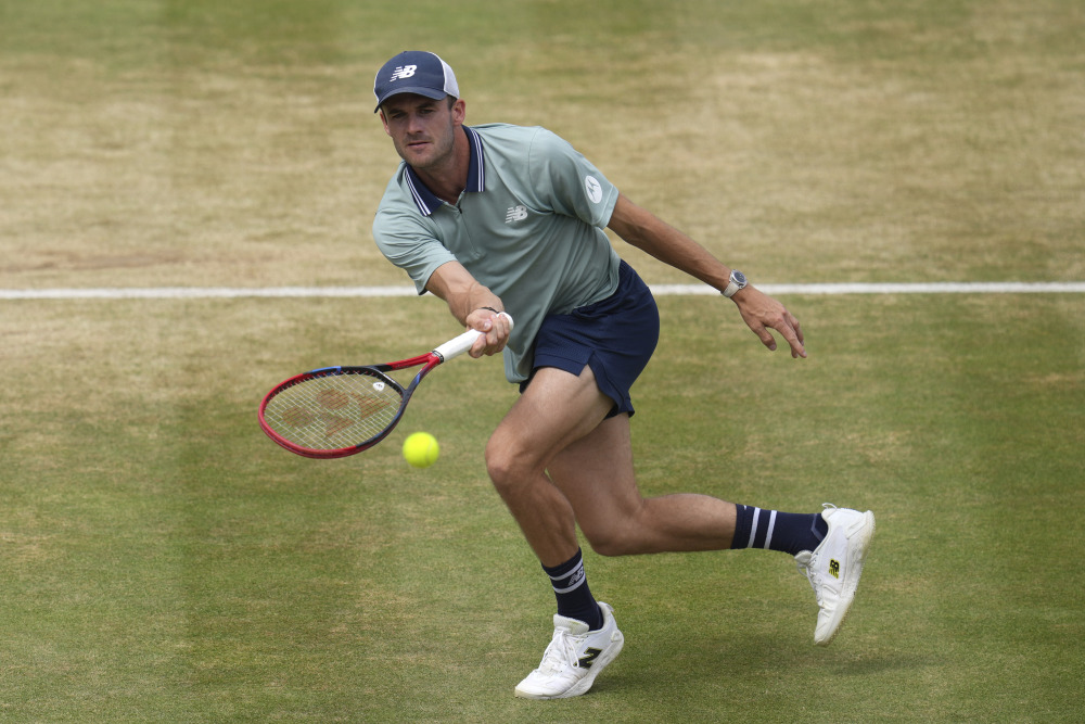 人去追逐更 人去追逐更